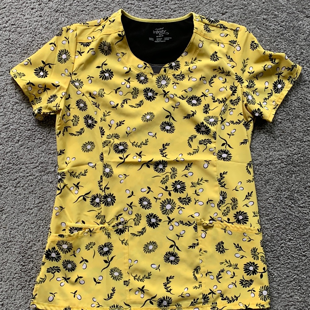 Scrub top